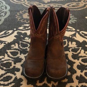 Women’s Justin’s boots size 7B